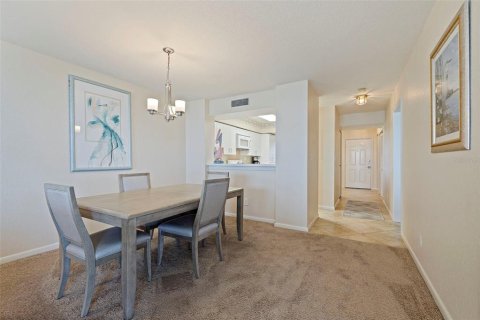 Condominio en venta en Saint Petersburg, Florida, 2 dormitorios, 110.09 m2 № 1687833 - foto 14