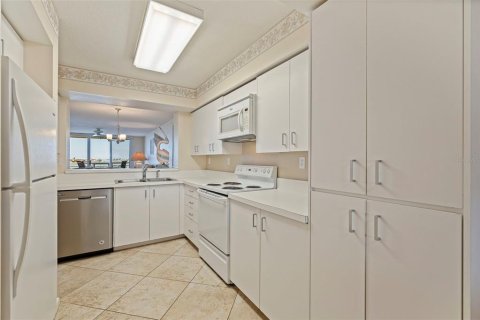 Condominio en venta en Saint Petersburg, Florida, 2 dormitorios, 110.09 m2 № 1687833 - foto 10