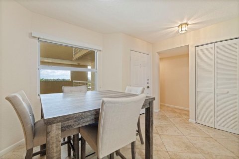 Condominio en venta en Saint Petersburg, Florida, 2 dormitorios, 110.09 m2 № 1687833 - foto 9