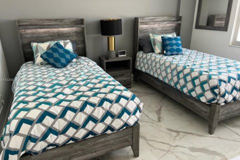 Copropriété à louer à Hollywood, Floride: 2 chambres, 83.24 m2 № 1867588 - photo 20
