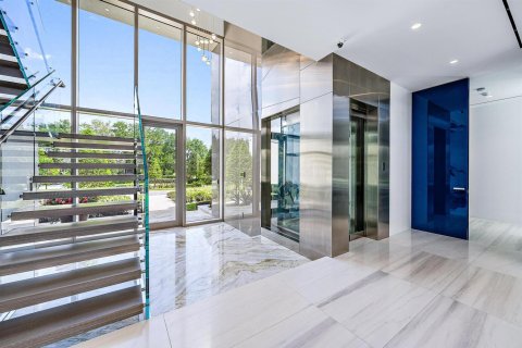 House in Palm Beach Gardens, Florida 5 bedrooms, 1035.3 sq.m. № 2193871 - photo 7