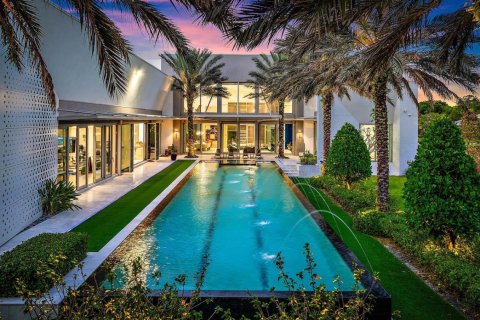 House in Palm Beach Gardens, Florida 5 bedrooms, 1035.3 sq.m. № 2193871 - photo 5
