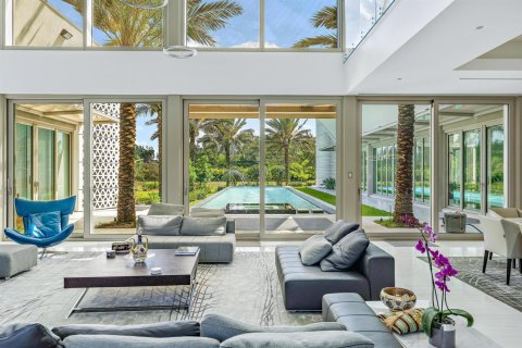 House in Palm Beach Gardens, Florida 5 bedrooms, 1035.3 sq.m. № 2193871 - photo 8
