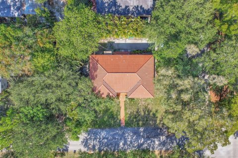 Купить виллу или дом в Бискейн-Парк, Флорида 4 спальни, 167.22м2, № 2049080 - фото 30