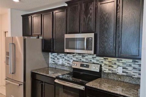 Townhouse in Kissimmee, Florida 4 bedrooms, 179.77 sq.m. № 2225718 - photo 7