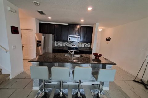 Townhouse in Kissimmee, Florida 4 bedrooms, 179.77 sq.m. № 2225718 - photo 8