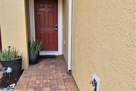 Townhouse in Kissimmee, Florida 4 bedrooms, 179.77 sq.m. № 2225718 - photo 4