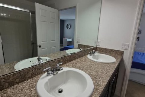 Townhouse in Kissimmee, Florida 4 bedrooms, 179.77 sq.m. № 2225718 - photo 20