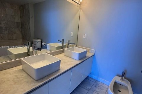 Copropriété à vendre à Miami, Floride: 1 chambre, 71.81 m2 № 2001093 - photo 19