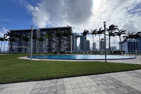 Copropriété à vendre à Miami, Floride: 1 chambre, 71.81 m2 № 2001093 - photo 4