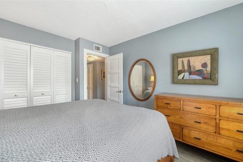 Condo in Sarasota, Florida, 2 bedrooms  № 2097341 - photo 24