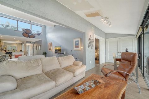 Condo in Sarasota, Florida, 2 bedrooms  № 2097341 - photo 10