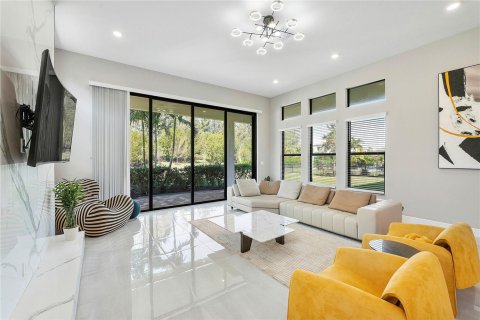 House in Parkland, Florida 5 bedrooms, 557.04 sq.m. № 2257972 - photo 19
