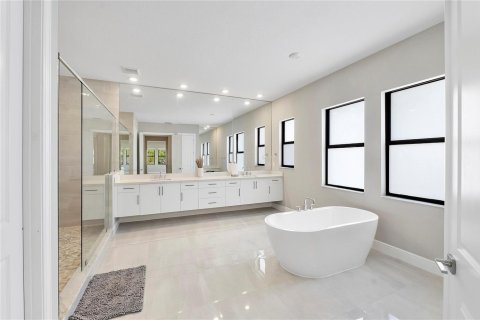 House in Parkland, Florida 5 bedrooms, 557.04 sq.m. № 2257972 - photo 30