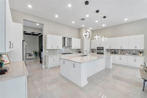 House in Parkland, Florida 5 bedrooms, 557.04 sq.m. № 2257972 - photo 14