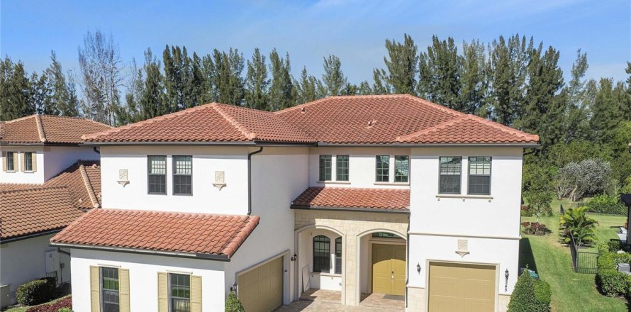 House in Parkland, Florida 5 bedrooms, 557.04 sq.m. № 2257972