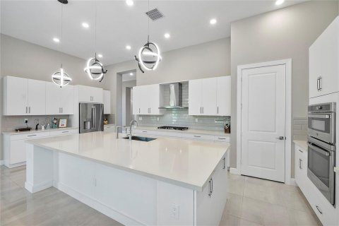 House in Parkland, Florida 5 bedrooms, 557.04 sq.m. № 2257972 - photo 15