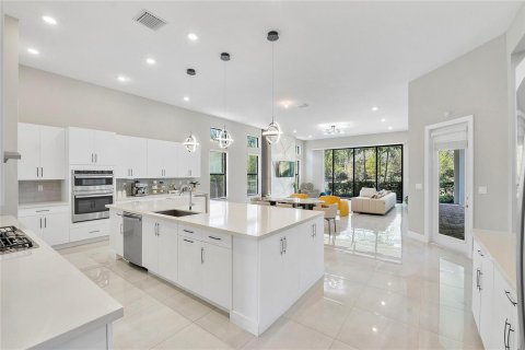 House in Parkland, Florida 5 bedrooms, 557.04 sq.m. № 2257972 - photo 16
