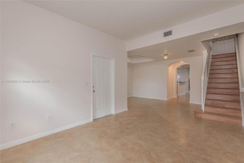 Townhouse in Dania Beach, Florida 3 bedrooms, 150.04 sq.m. № 1881576 - photo 10