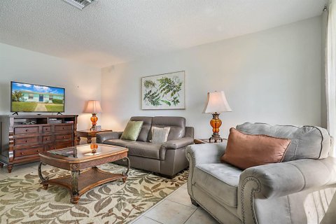 Appartement à louer à Hobe Sound, Floride: 2 chambres, 85.93 m2 № 2433900 - photo 5