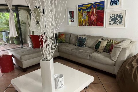 Adosado en alquiler en Doral, Florida, 2 dormitorios, 139.17 m2 № 2007810 - foto 2