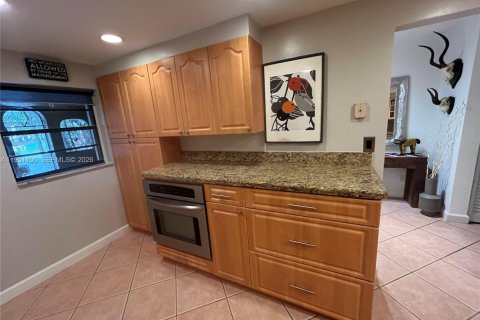 Adosado en alquiler en Doral, Florida, 2 dormitorios, 139.17 m2 № 2007810 - foto 6