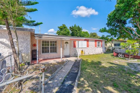 Casa en Miami, Florida 4 dormitorios, 155.43 m2 № 2028957