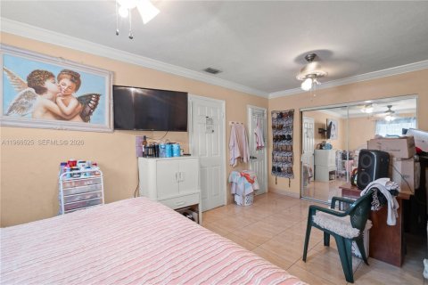 Casa en venta en Miami, Florida, 4 dormitorios, 155.43 m2 № 2028957 - foto 12