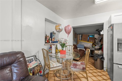 Casa en venta en Miami, Florida, 4 dormitorios, 155.43 m2 № 2028957 - foto 8