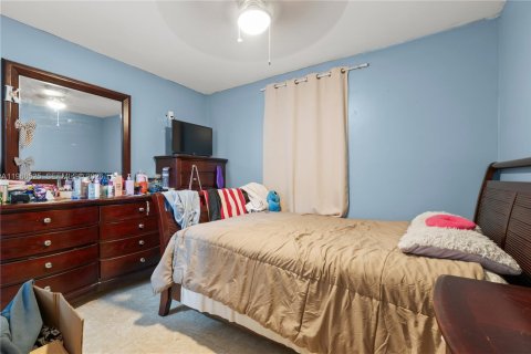 Casa en venta en Miami, Florida, 4 dormitorios, 155.43 m2 № 2028957 - foto 16