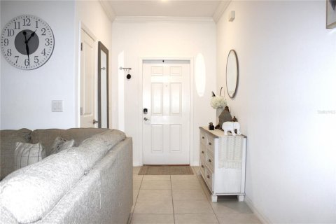Townhouse in Wesley Chapel, Florida 3 bedrooms, 154.78 sq.m. № 2204897 - photo 5