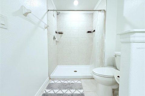 Townhouse in Wesley Chapel, Florida 3 bedrooms, 154.78 sq.m. № 2204897 - photo 18