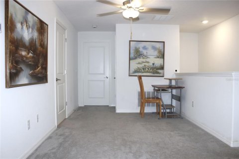 Townhouse in Wesley Chapel, Florida 3 bedrooms, 154.78 sq.m. № 2204897 - photo 15