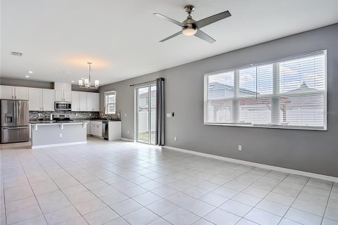 Casa en venta en Seffner, Florida, 4 dormitorios, 285.67 m2 № 2100593 - foto 9