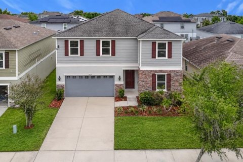 Casa en Seffner, Florida 4 dormitorios, 285.67 m2 № 2100593
