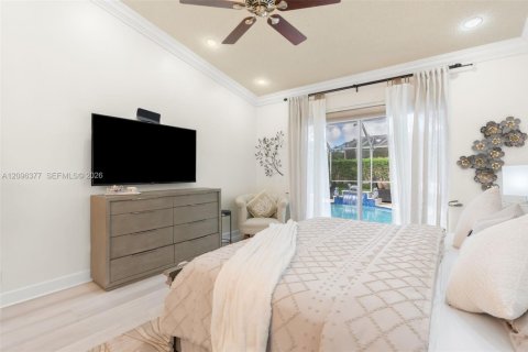 House in Coral Springs, Florida 4 bedrooms, 254.18 sq.m. № 2390724 - photo 22