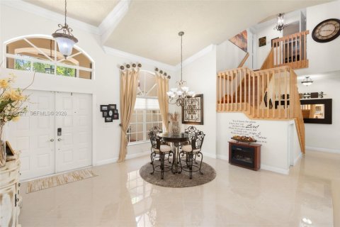 House in Coral Springs, Florida 4 bedrooms, 254.18 sq.m. № 2390724 - photo 5