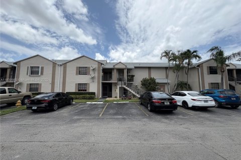 Condo in Homestead, Florida, 1 bedroom  № 1809693 - photo 2