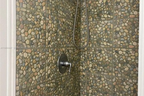 Condominio en venta en Miami, Florida, 2 dormitorios, 73.67 m2 № 2031767 - foto 2