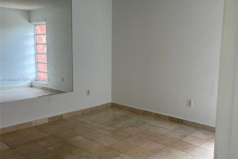 Condominio en venta en Miami, Florida, 2 dormitorios, 73.67 m2 № 2031767 - foto 6