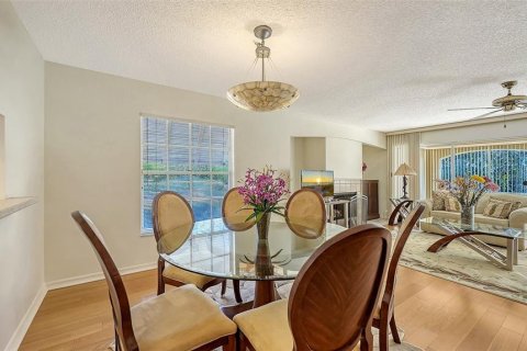 House in Sarasota, Florida 3 bedrooms, 170.75 sq.m. № 2112898 - photo 7