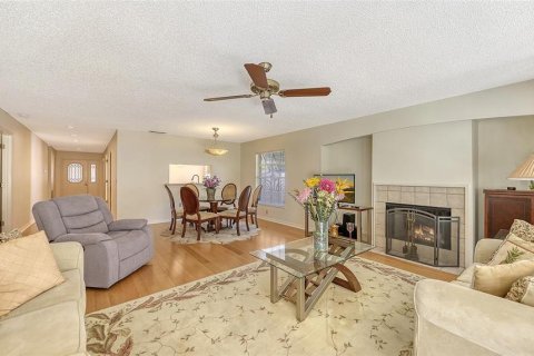 House in Sarasota, Florida 3 bedrooms, 170.75 sq.m. № 2112898 - photo 15