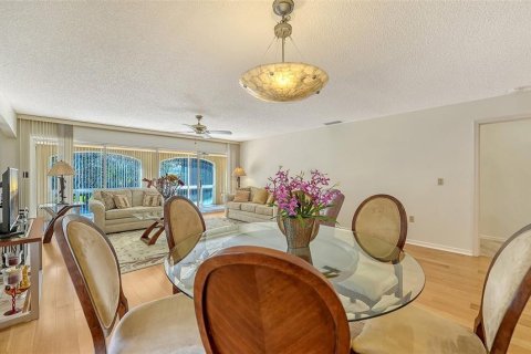 House in Sarasota, Florida 3 bedrooms, 170.75 sq.m. № 2112898 - photo 8