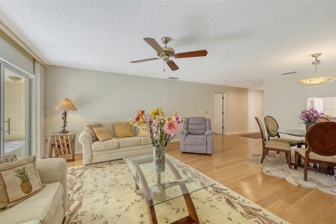 House in Sarasota, Florida 3 bedrooms, 170.75 sq.m. № 2112898 - photo 16