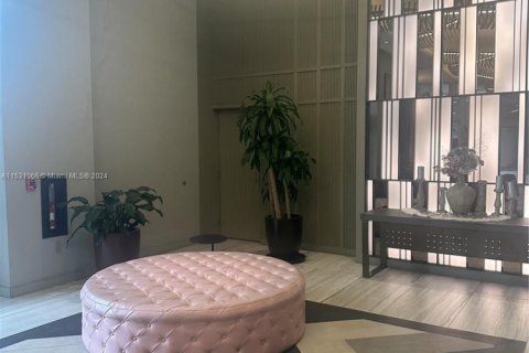 Copropriété à vendre à Hollywood, Floride: 2 chambres, 98.01 m2 № 1959928 - photo 5