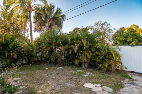 Casa en alquiler en Saint Petersburg, Florida, 3 dormitorios, 122.72 m2 № 1827917 - foto 28