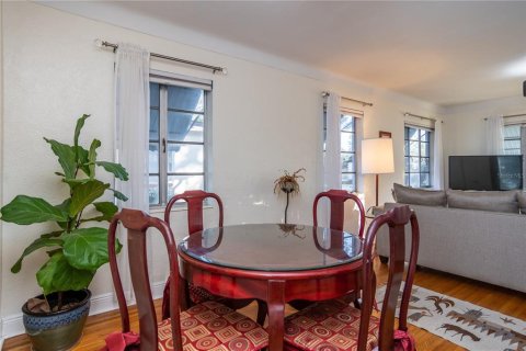 Casa en alquiler en Saint Petersburg, Florida, 3 dormitorios, 122.72 m2 № 1827917 - foto 10