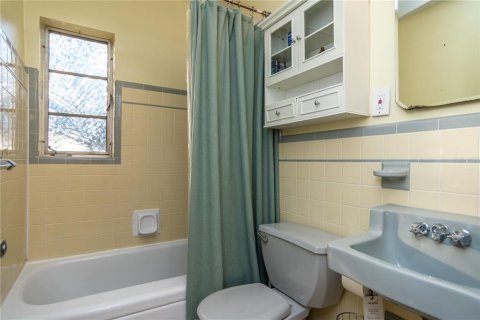 Casa en alquiler en Saint Petersburg, Florida, 3 dormitorios, 122.72 m2 № 1827917 - foto 16