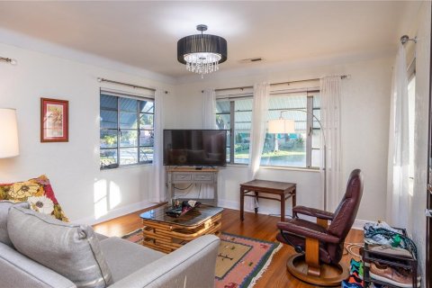 Casa en alquiler en Saint Petersburg, Florida, 3 dormitorios, 122.72 m2 № 1827917 - foto 7