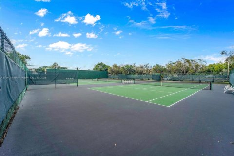 Купить кондоминиум в Санрайз, Флорида 2 спальни, 116.59м2, № 1975676 - фото 29